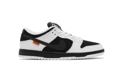 SB Dunk Low TIGHTBOOTH REPS
