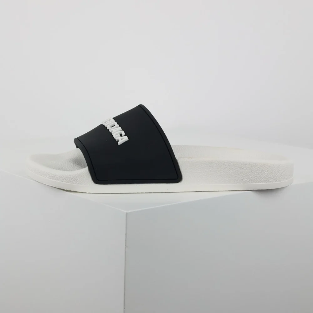 Balenciaga Flip-Flops mit Logo-Print Weiß und Schwarz