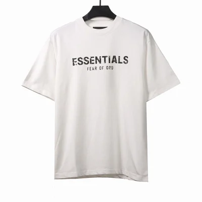 Fear Of God Essentials-T-Shirt mit kaputtem Buchstaben