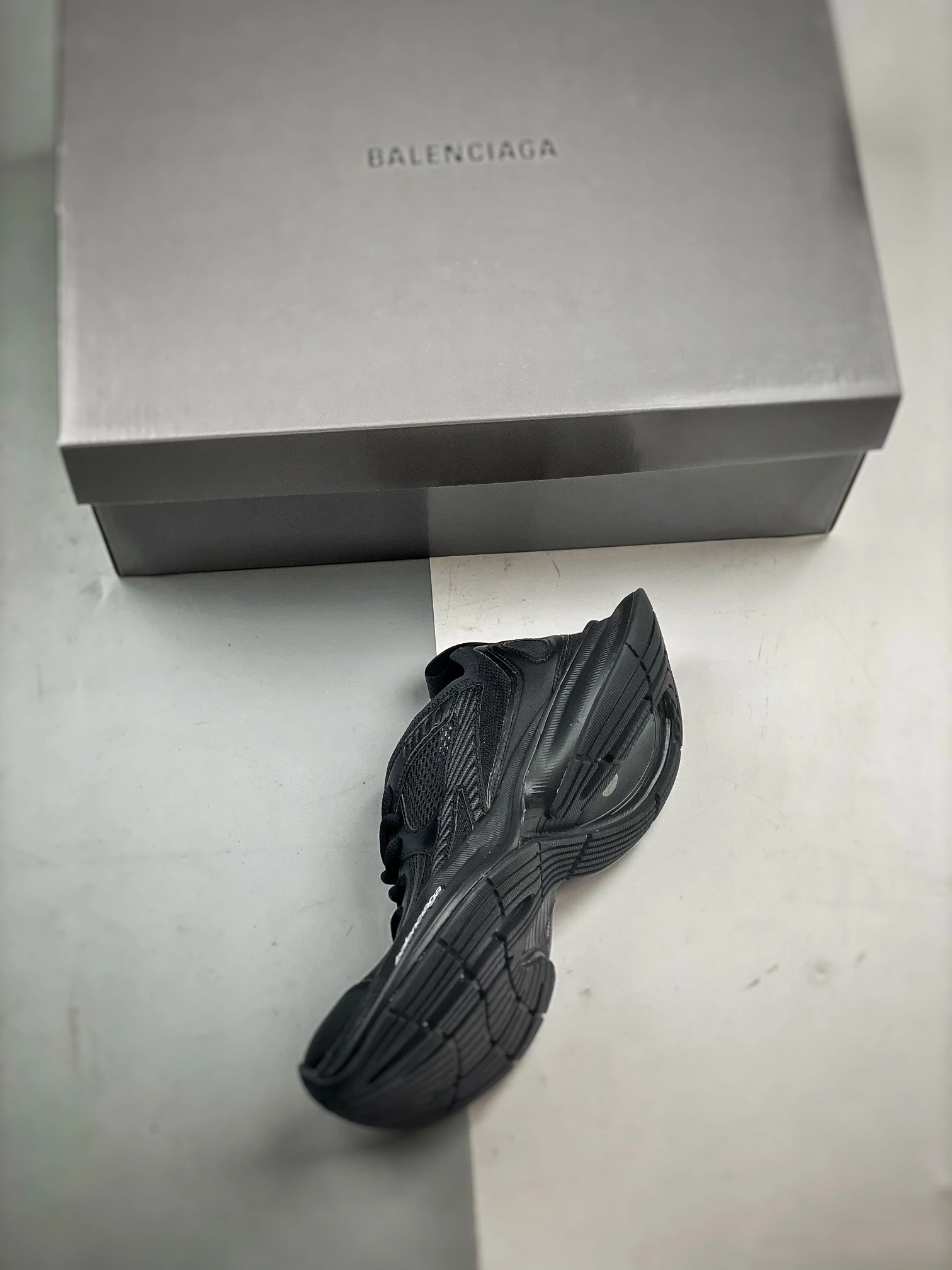 Balenciaga Schwarze Circuit Low-Top-Sneaker Reps