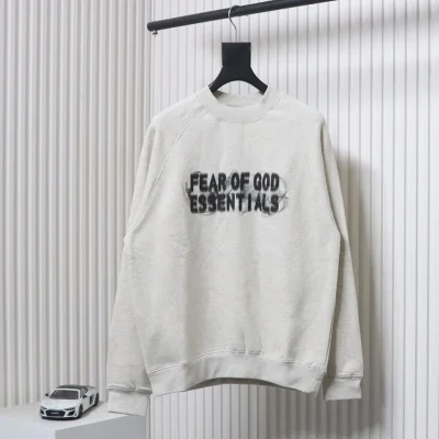 Fear Of God Sweatshirt mit Logo und rauchigen Buchstaben