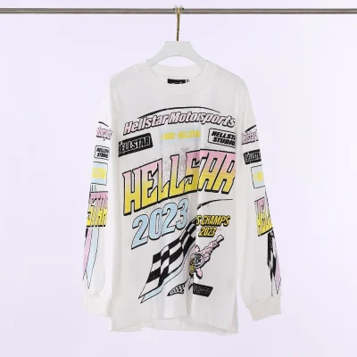 Klassisches Langarm-T-Shirt im Hellstar Motorsport-Design