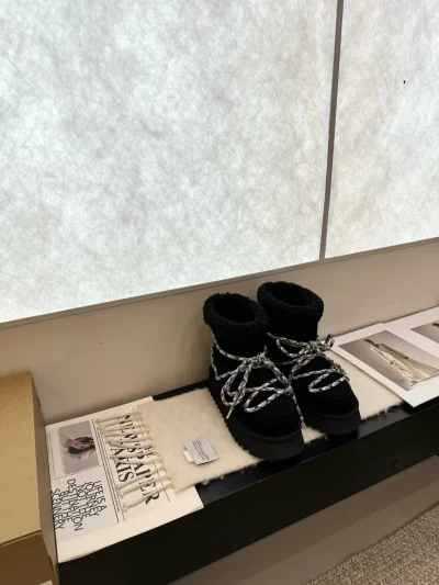 Koreanische mittelhohe Schneestiefel in Schwarz