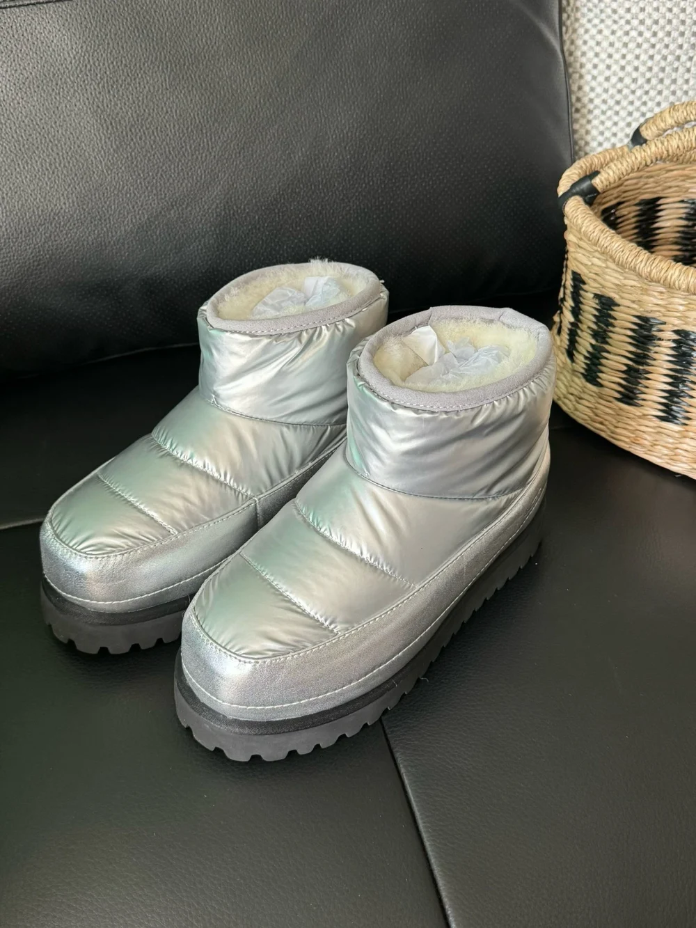 Ugg Caterpillar Daunenstiefel Silber