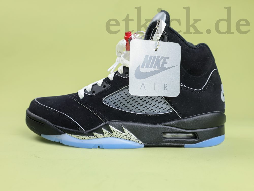 Die Besten Air Jordan 5 Schwarz Metallic Neuinterpretiert 2025 – Bild 2