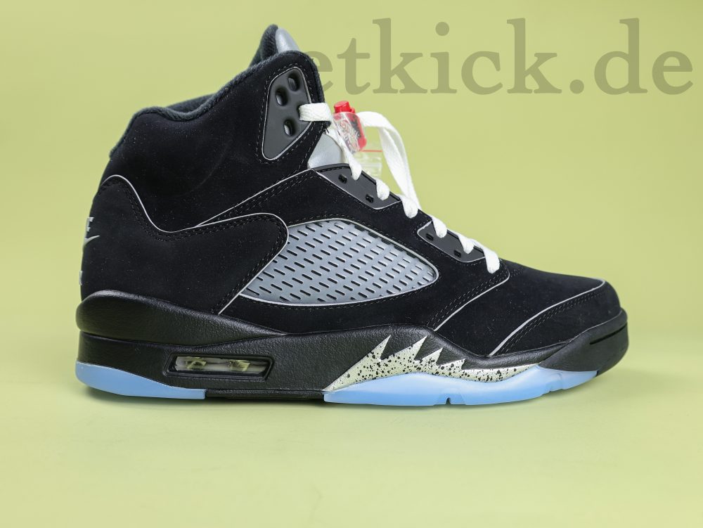 Die Besten Air Jordan 5 Schwarz Metallic Neuinterpretiert 2025 – Bild 3