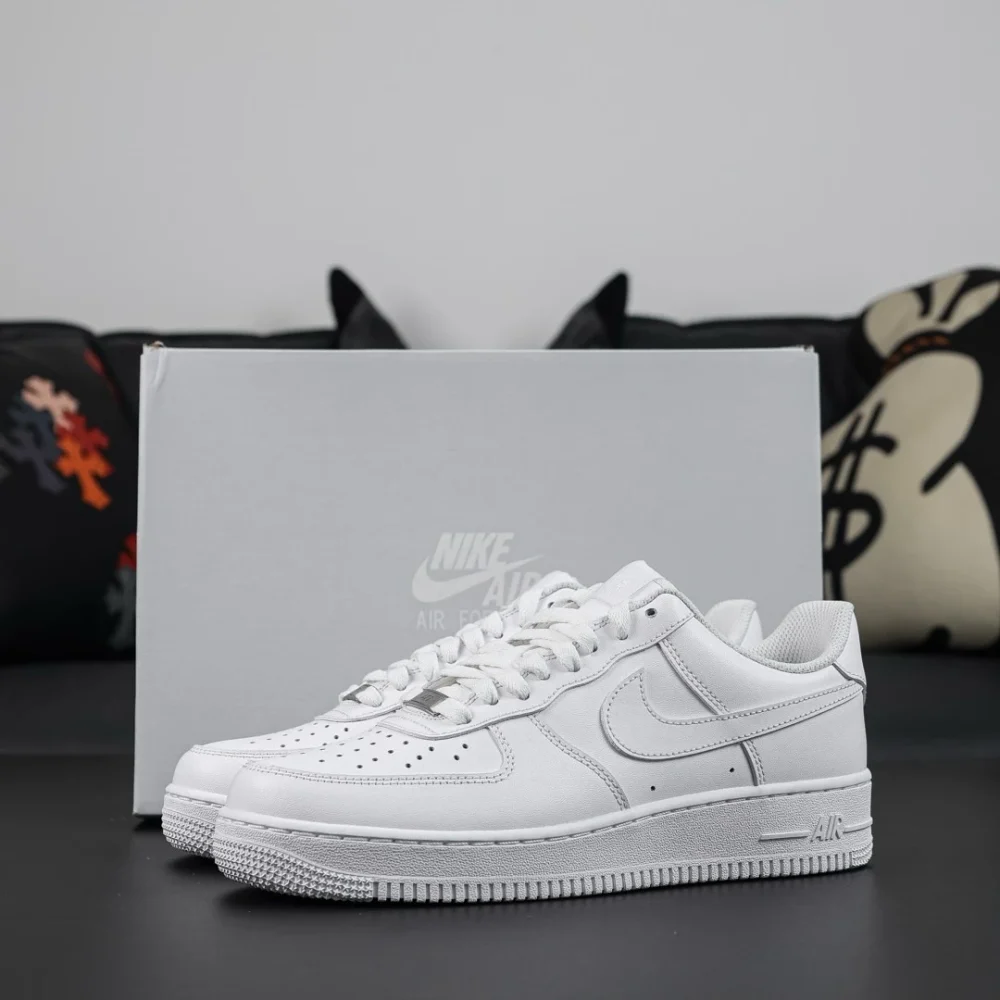 Air Force 1 '07 'Triple White' Reps