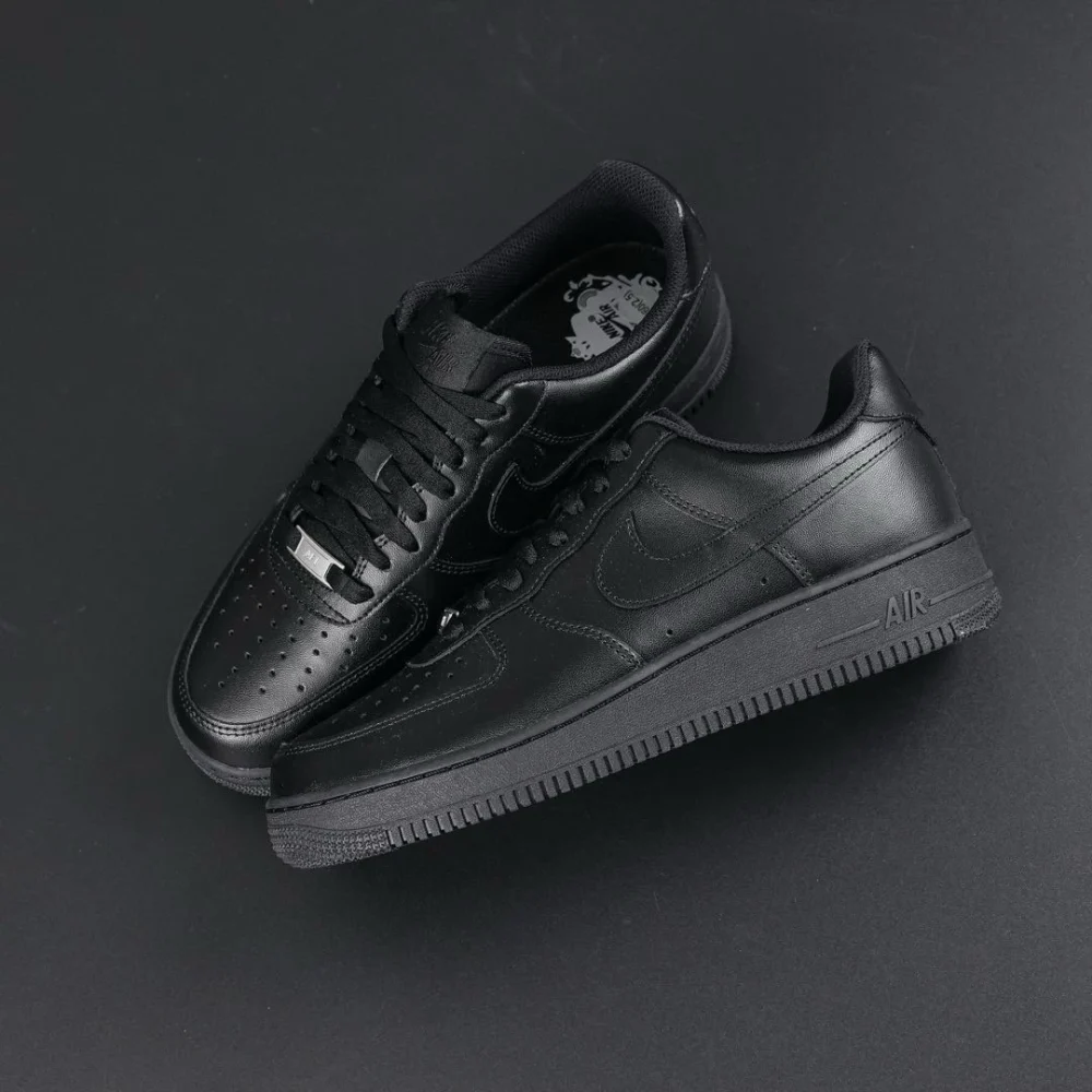 Air Force 1 FlyEase Triple Black Low Top – Bild 3