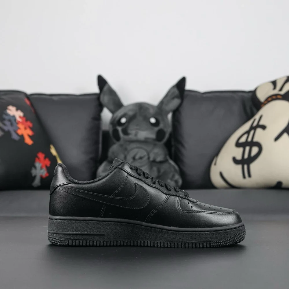 Air Force 1 FlyEase Triple Black Low Top – Bild 2