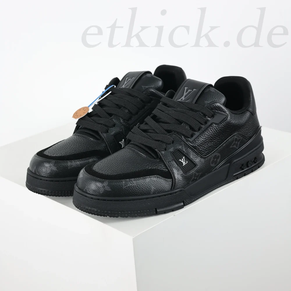 Trainer #54 Sneaker Black Replica