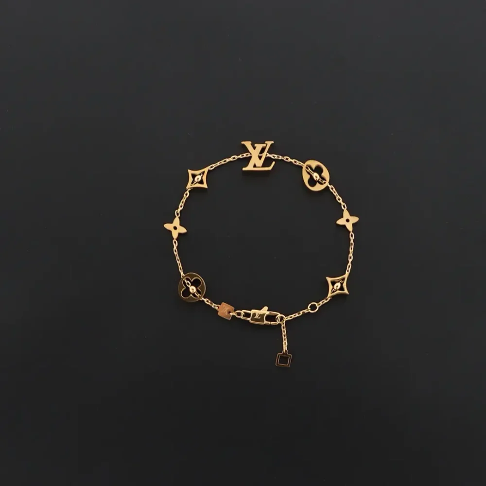Alphabet Blumenarmband Roségold