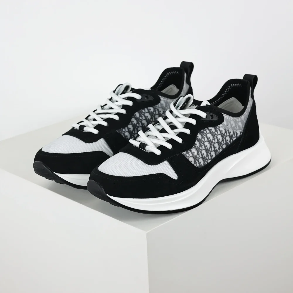 B25 Runner Sneaker in Weiß und Schwarz