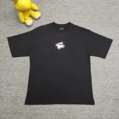 Balenciaga Kurzarm-T-Shirt mit Logo-Stickerei auf Vorder- und Rückseite und laminiertem Buchstaben-Logo schwarz