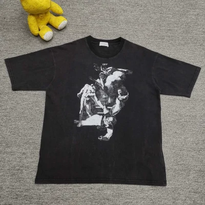 Off-White T-Shirt mit Martyrdom-Print