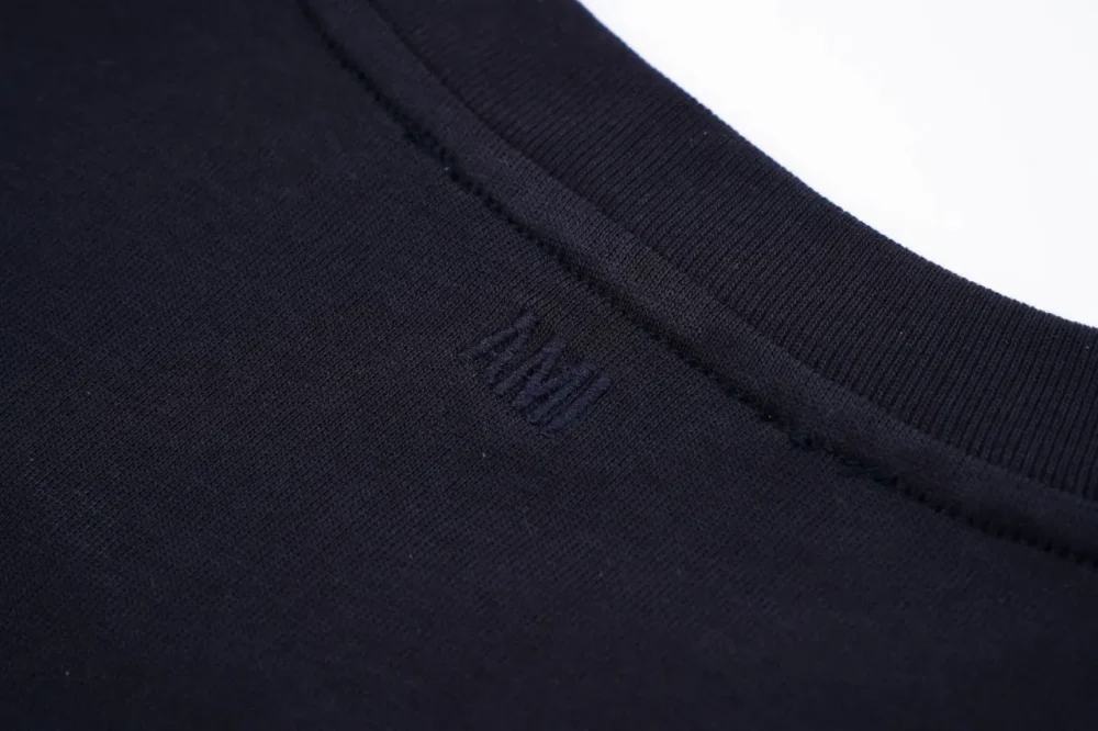 AMI Handtuch Stickerei Kurzarm Schwarz – Bild 5