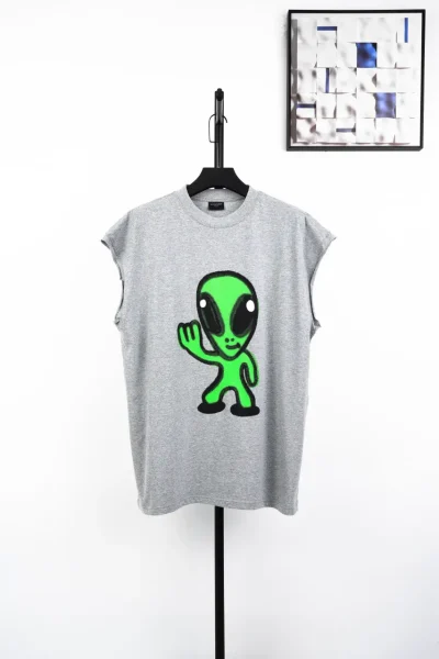 Balenciaga Ärmelloses T-Shirt mit auflösendem Alien-Smiley-Print