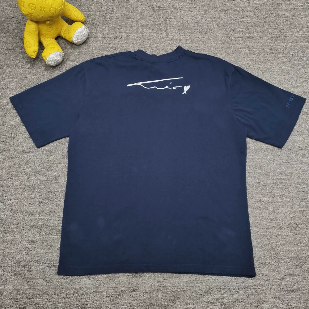 Balenciaga Ambassador Fanclub Series - PP Krit Oversized T-Shirt Dunkelblau – Bild 2