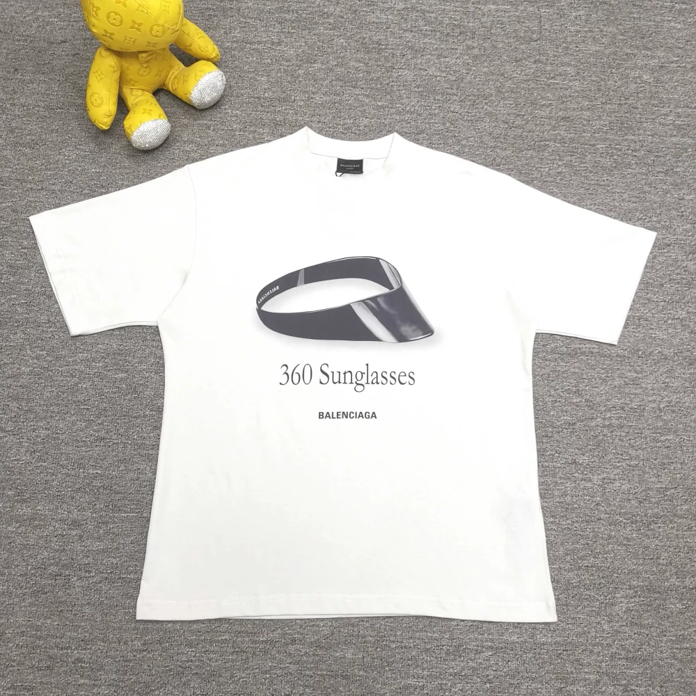 Balenciaga Kurzärmliges T-Shirt mit Sonnenbrillen-Print vorne und hinten