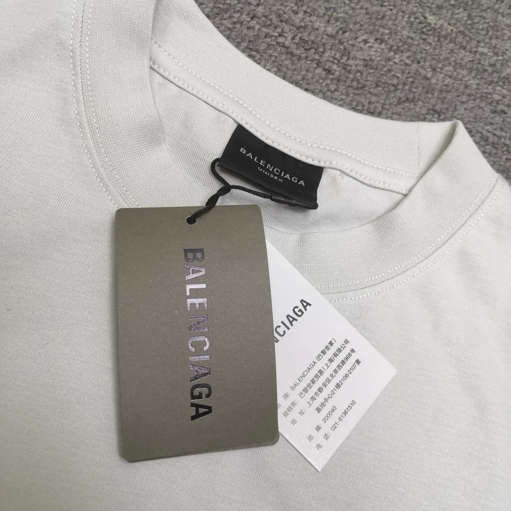 Balenciaga Kurzärmliges T-Shirt mit Sonnenbrillen-Print vorne und hinten – Bild 7