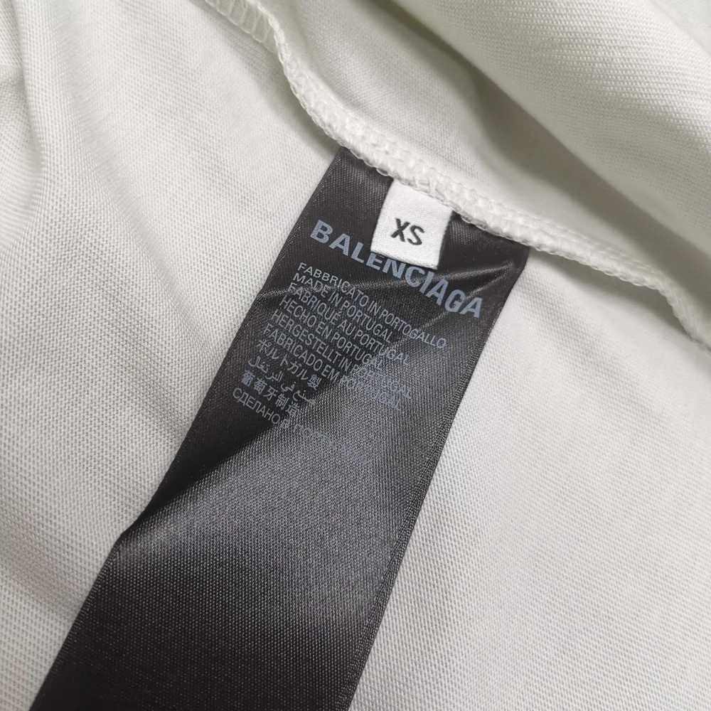 Balenciaga Kurzärmliges T-Shirt mit Sonnenbrillen-Print vorne und hinten – Bild 9