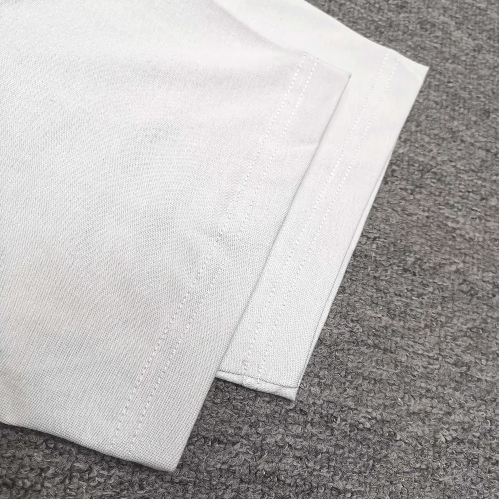 Balenciaga Kurzärmliges T-Shirt mit Sonnenbrillen-Print vorne und hinten – Bild 3