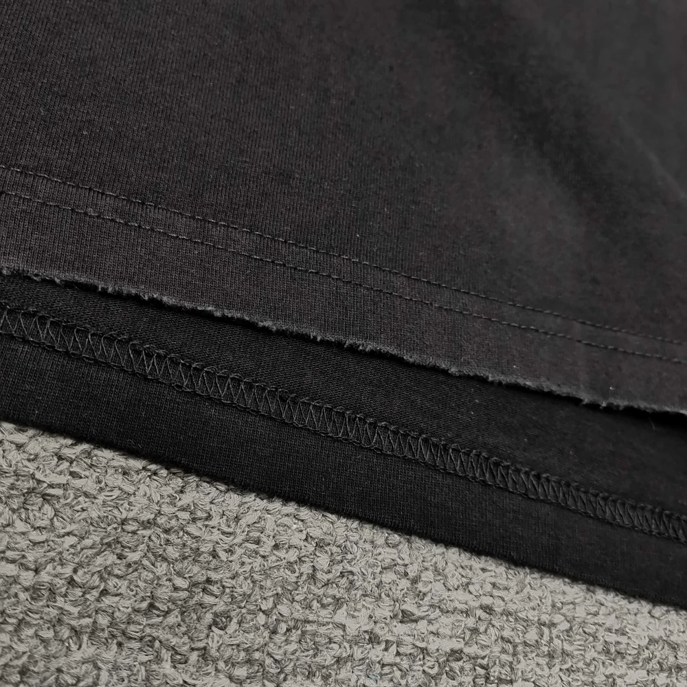 Balenciaga Kurze Ärmel mit aufgesticktem Doppel-B-Logo auf der Vorderseite – Bild 5