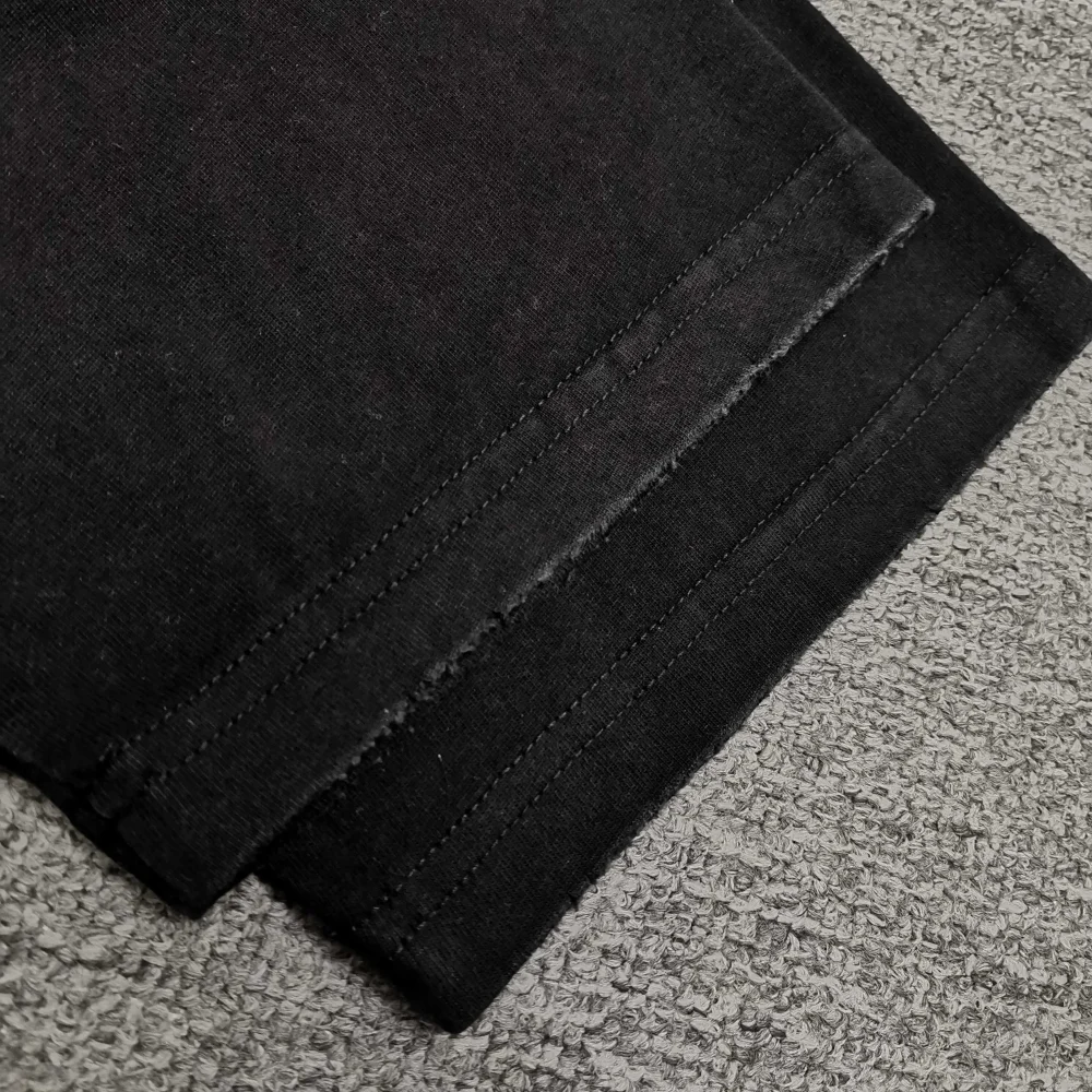 Balenciaga Kurze Ärmel mit aufgesticktem Doppel-B-Logo auf der Vorderseite – Bild 6