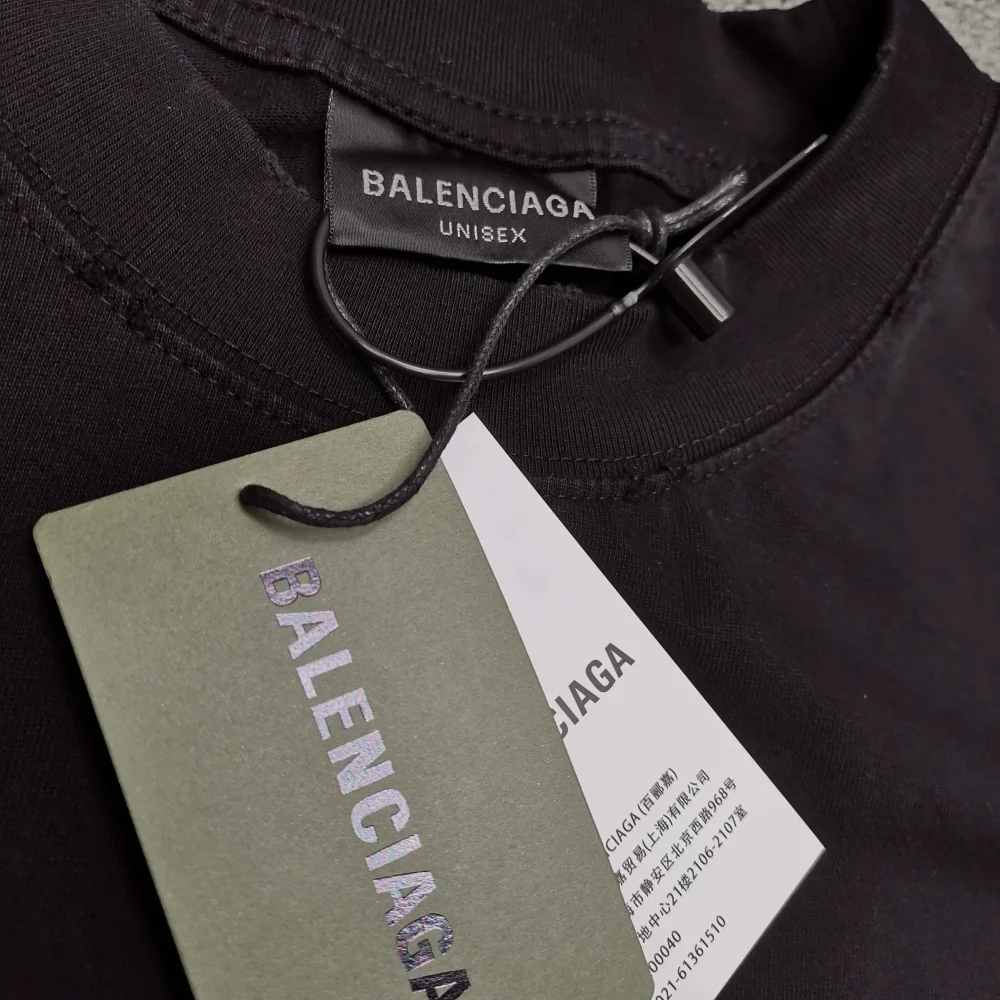 Balenciaga Kurze Ärmel mit aufgesticktem Doppel-B-Logo auf der Vorderseite – Bild 8