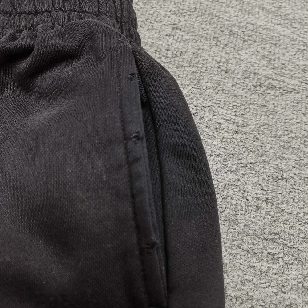 Balenciaga Shorts mit Logo-Stickerei und Doppel-B – Bild 5