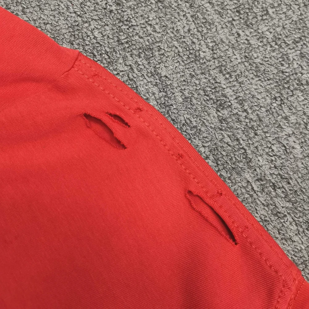 Balenciaga T-Shirt mit kurzen Ärmeln und gewaschenem Muster rot – Bild 6