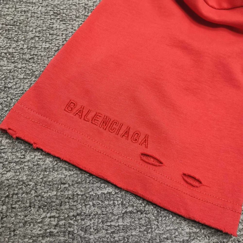 Balenciaga T-Shirt mit kurzen Ärmeln und gewaschenem Muster rot – Bild 9