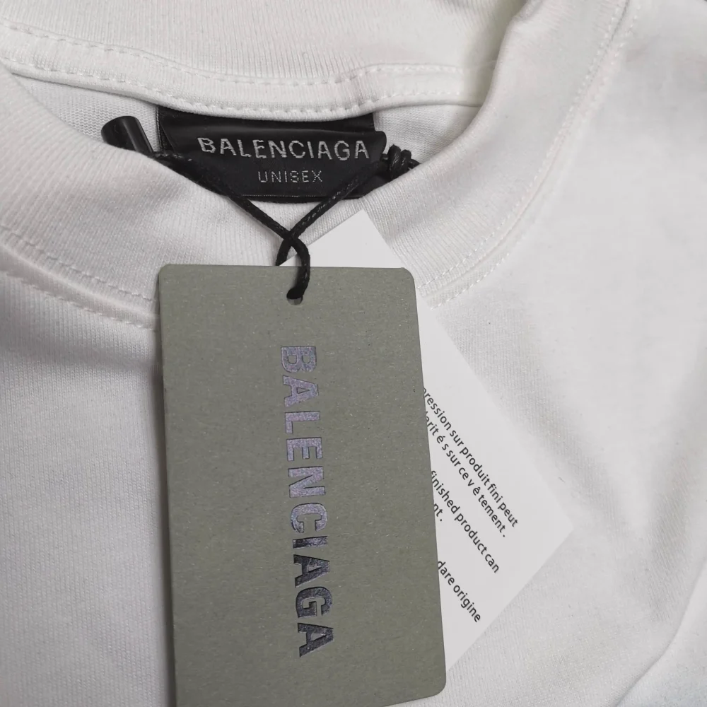 Balenciaga „Nicole“ Kastenförmiges T-Shirt in Weiß – Bild 3