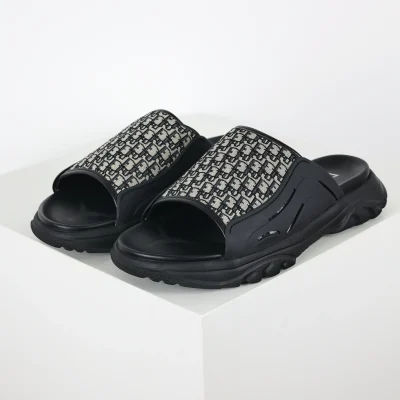 H-Town Slider-Sandalen mit schräger Plattform in Schwarz