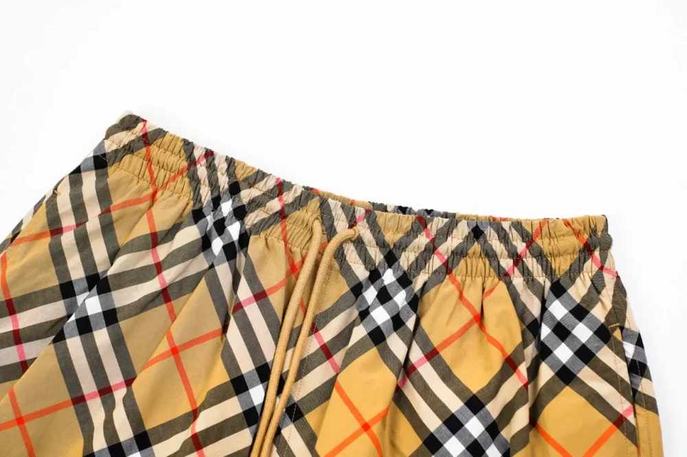 Karierte Mesh-Shorts – Bild 4