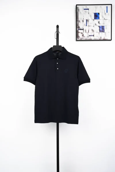 Poloshirt mit Schachbrett-Stickerei kurzarm, schwarz