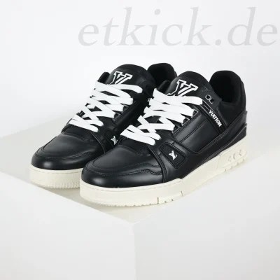Trainer Sneaker Schwarzes mattes Kalbsleder