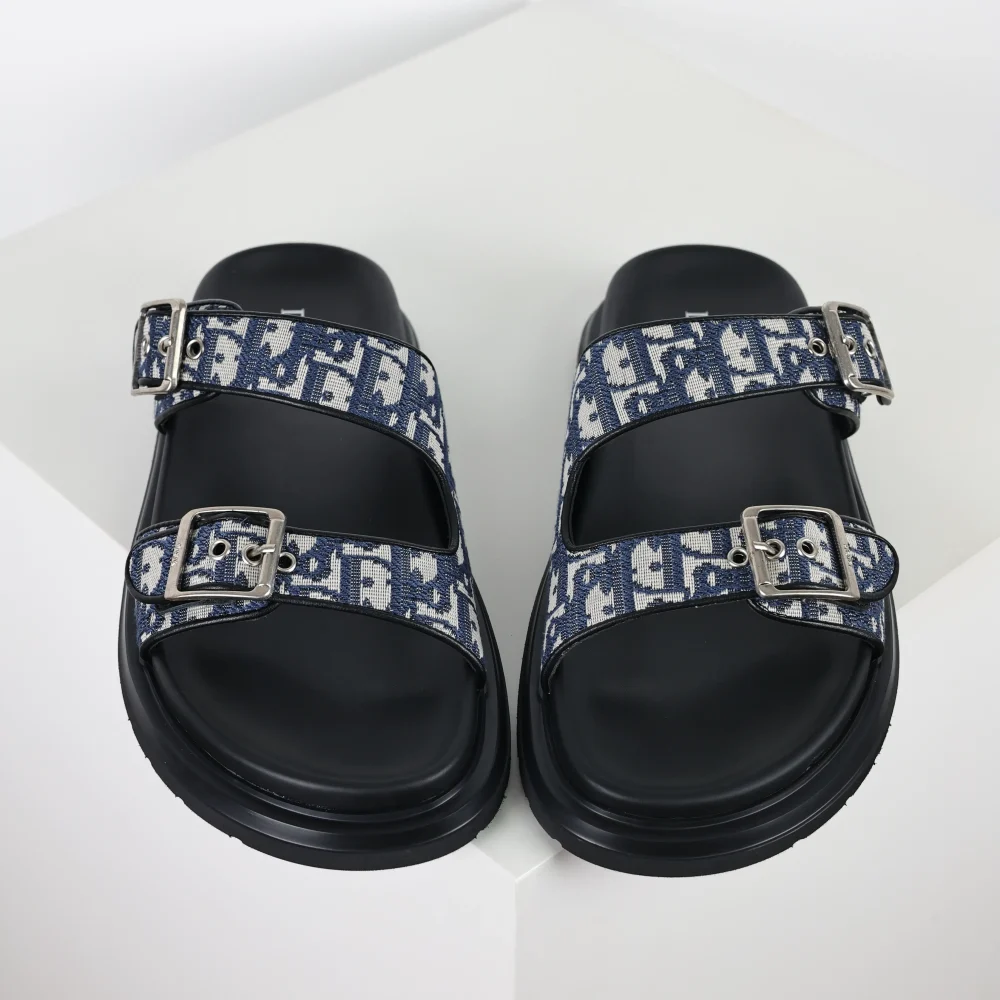 Aqua Sandal 'Oblique Blau Weiß und Schwarz' – Bild 10