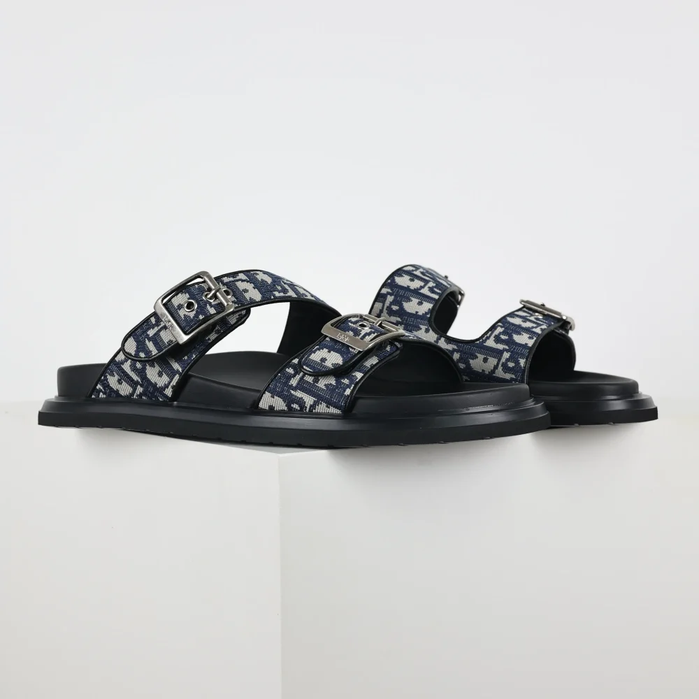 Aqua Sandal 'Oblique Blau Weiß und Schwarz' – Bild 4