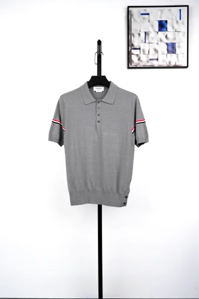 Armband-Poloshirt aus Eisseiden-Jacquard mit kurzen Ärmeln