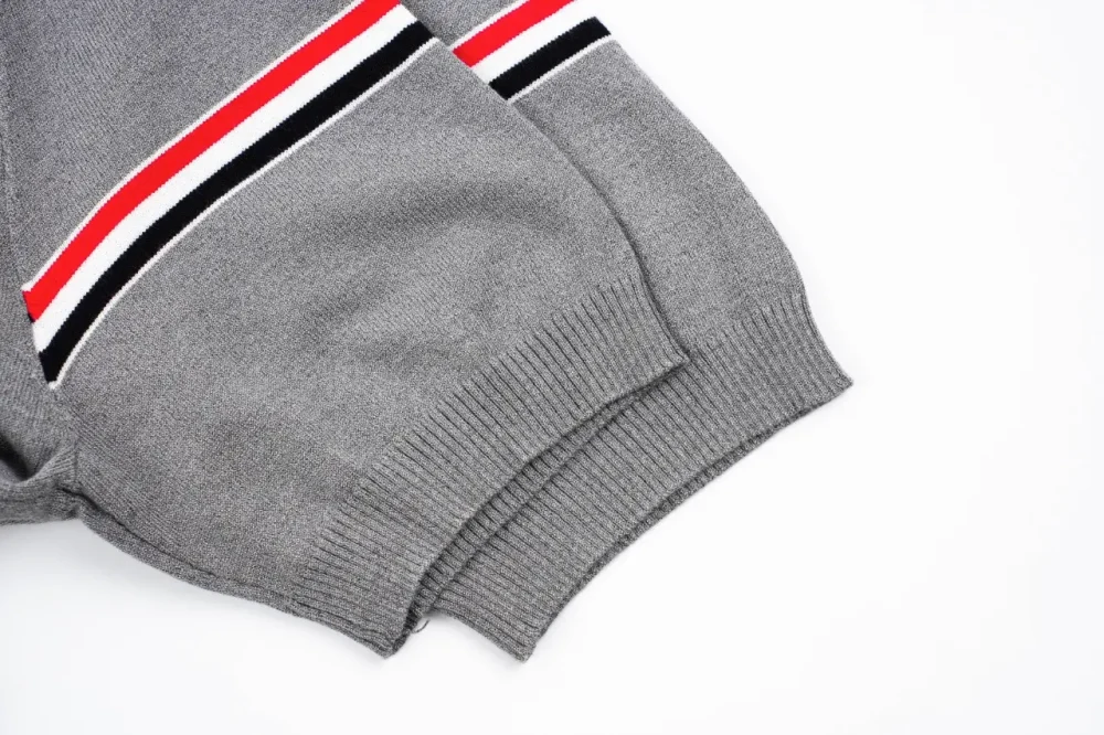 Armband-Poloshirt aus Eisseiden-Jacquard mit kurzen Ärmeln – Bild 7