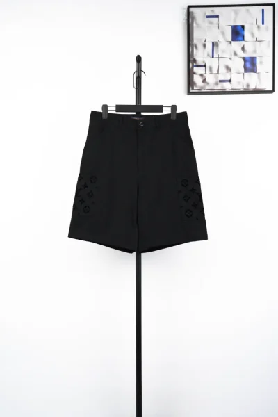 Beflockte Shorts mit großem Taschenmonogramm Schwarz