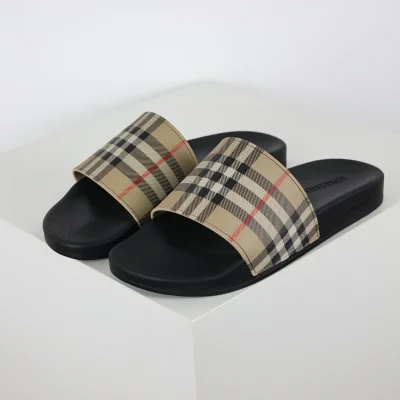 Furley Check Slide Sandalen Klassisch