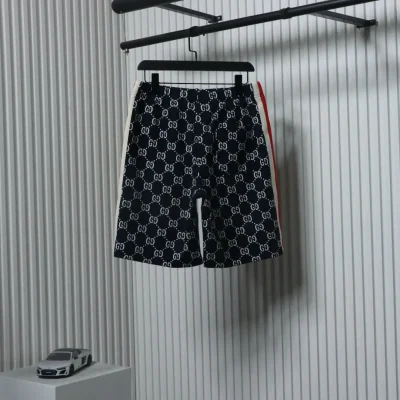 Klassische Jacquard-Shorts mit Allover-Print