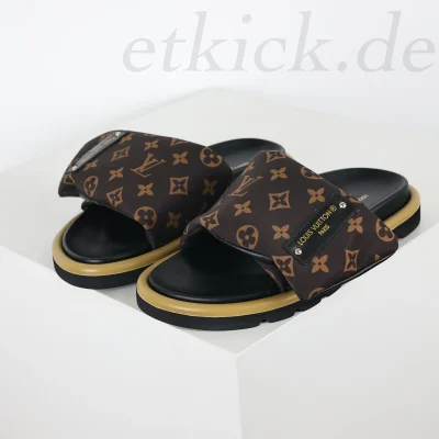 Poolkissen Flat Comfort Pantolette Monogramm Denim Braun
