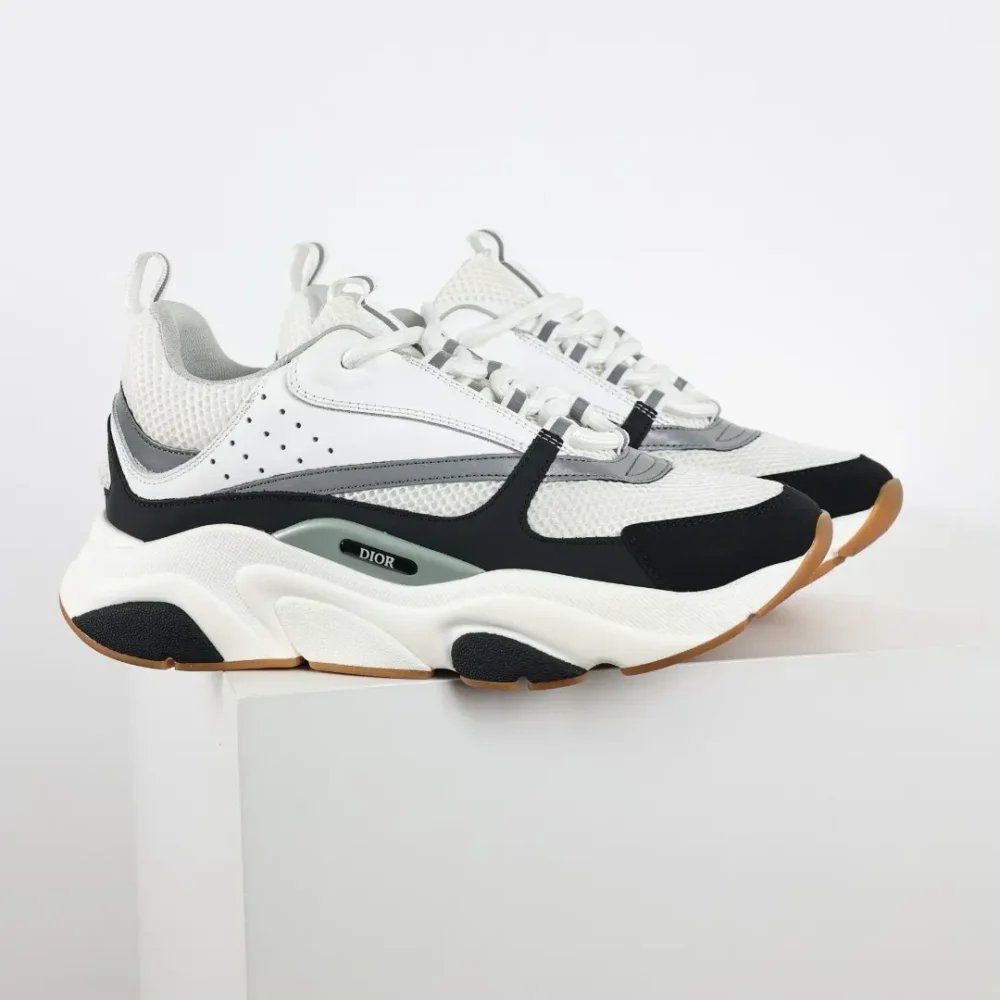 B22 Jogging Fashion Sneakers Weiß Braune Sohle 58 – Bild 2
