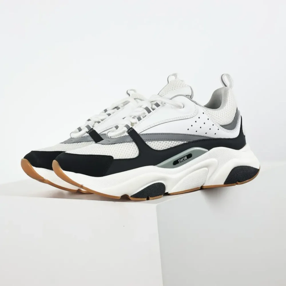 B22 Jogging Fashion Sneakers Weiß Braune Sohle 58 – Bild 3