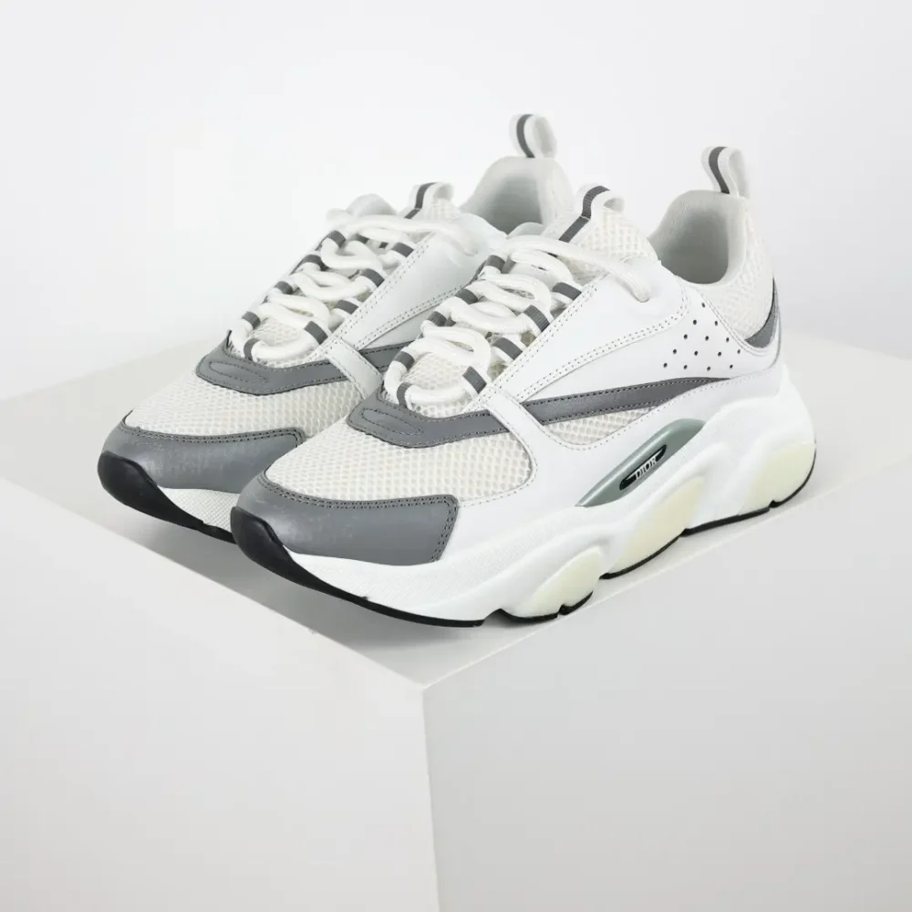 B22 Jogging Fashion Sneakers Weiß und Grau