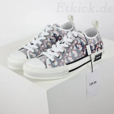 B23 Low Sneakers Rot Blau Oblique