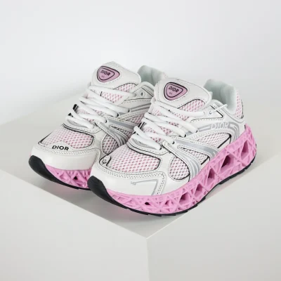 B35 NXXT Sneaker aus technischem Gewebe und Mesh in Rosa und Weiß
