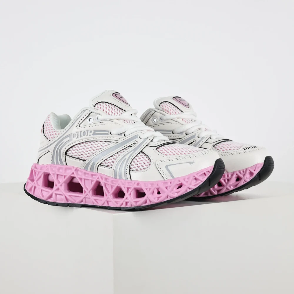 B35 NXXT Sneaker aus technischem Gewebe und Mesh in Rosa und Weiß – Bild 2